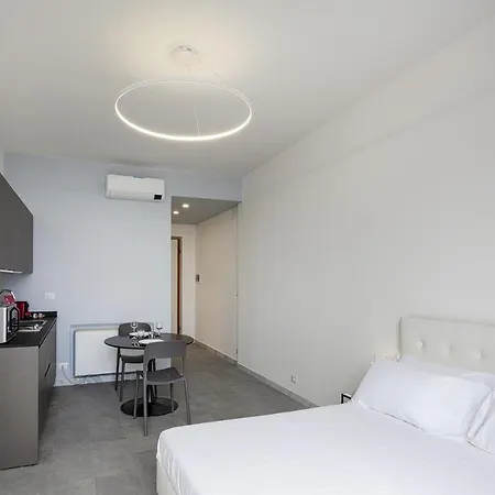 Chic & Modern Lofts By Wonderful Italy דירה *