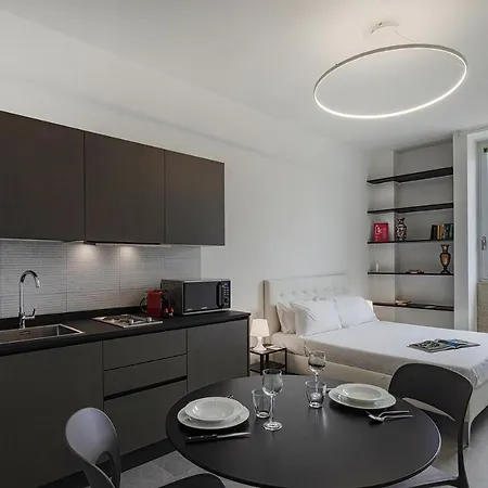 Chic & Modern Lofts By Wonderful Italy דירה *