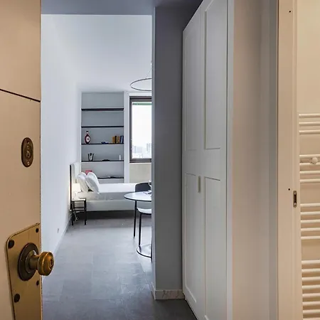 Chic & Modern Lofts By Wonderful Italy ג'נובה